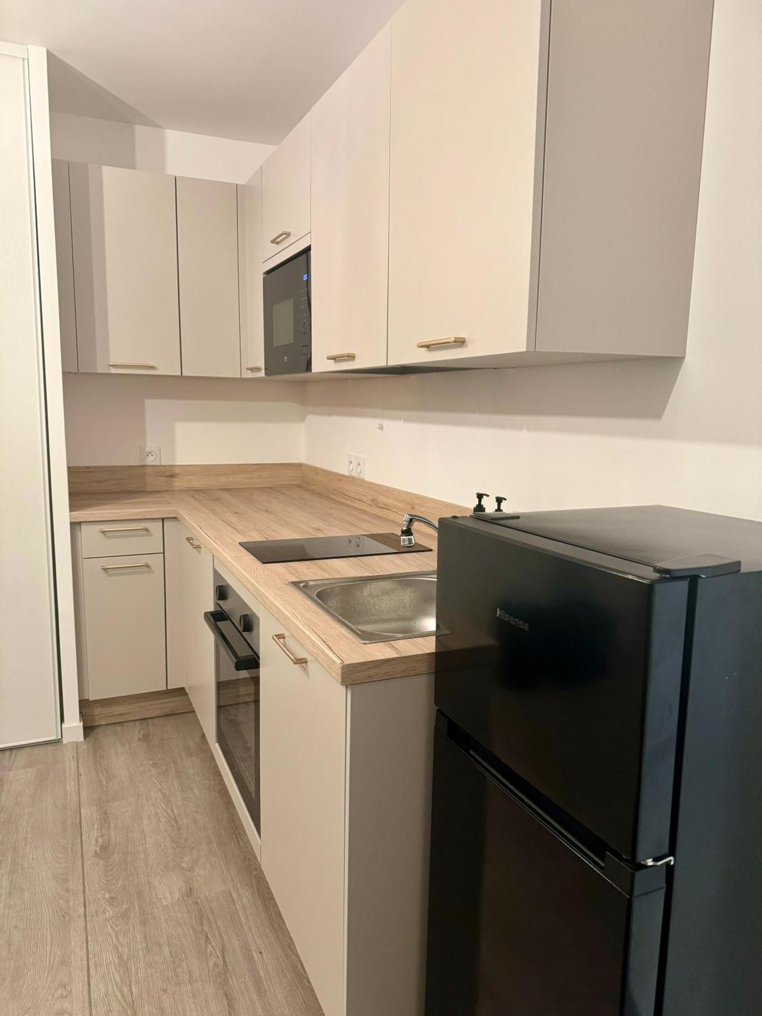 Studio Moderne Et Tout Equipe, Proche Du Rer, Paris & Aeroport D'Orly En 20 Min, Lit Bebe Sur Demande Vitry-sur-Seine Exteriör bild